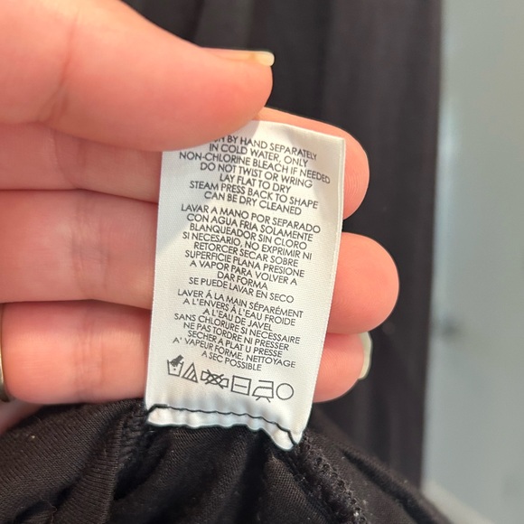 CAbi Style 3325 Fickle Cross Faux Wrap Top Black Blouse Woman Size Small - Picture 5 of 8